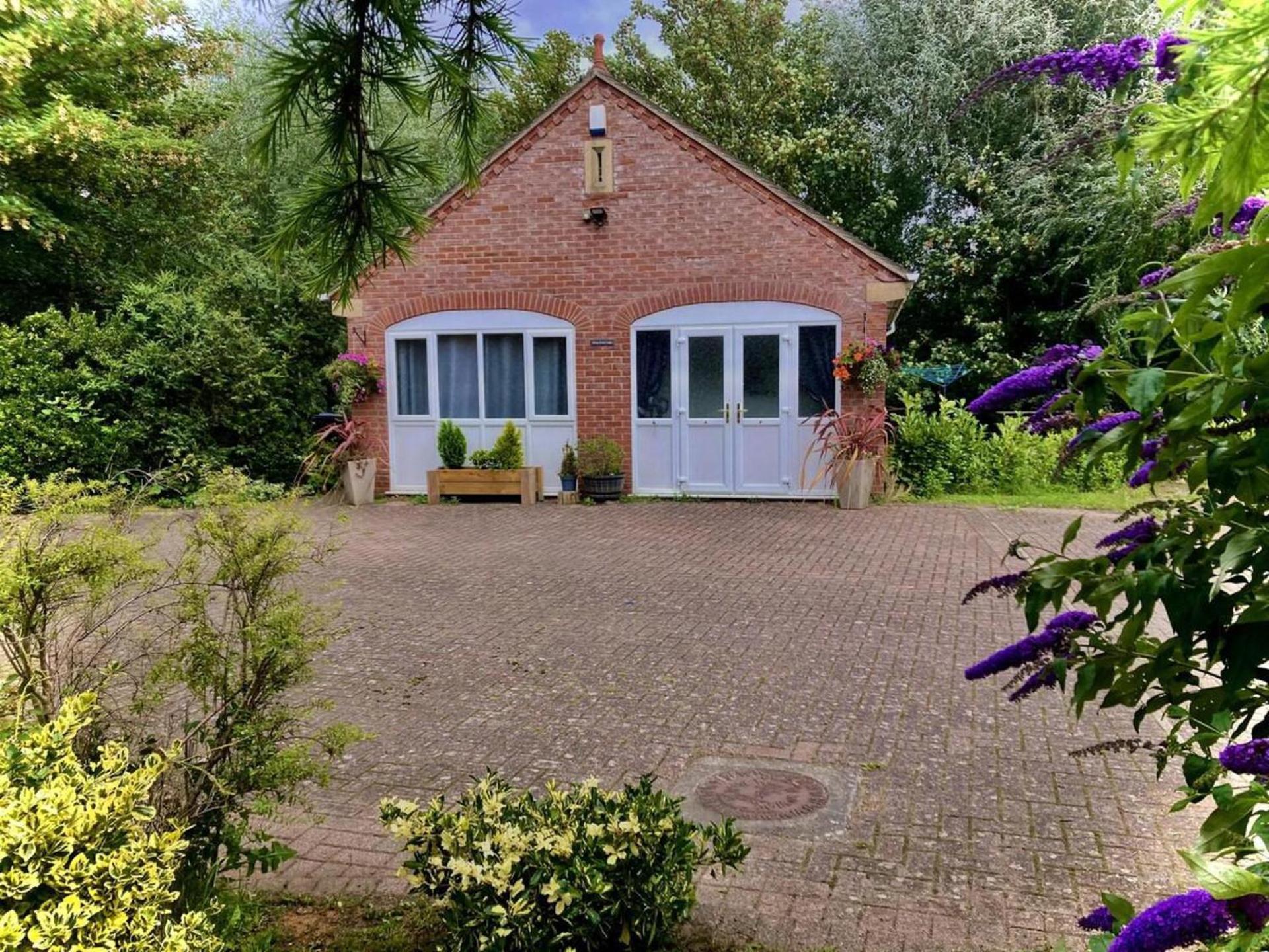 Cosy And Secluded Brook-Side Lodge Sleaford Bagian luar foto